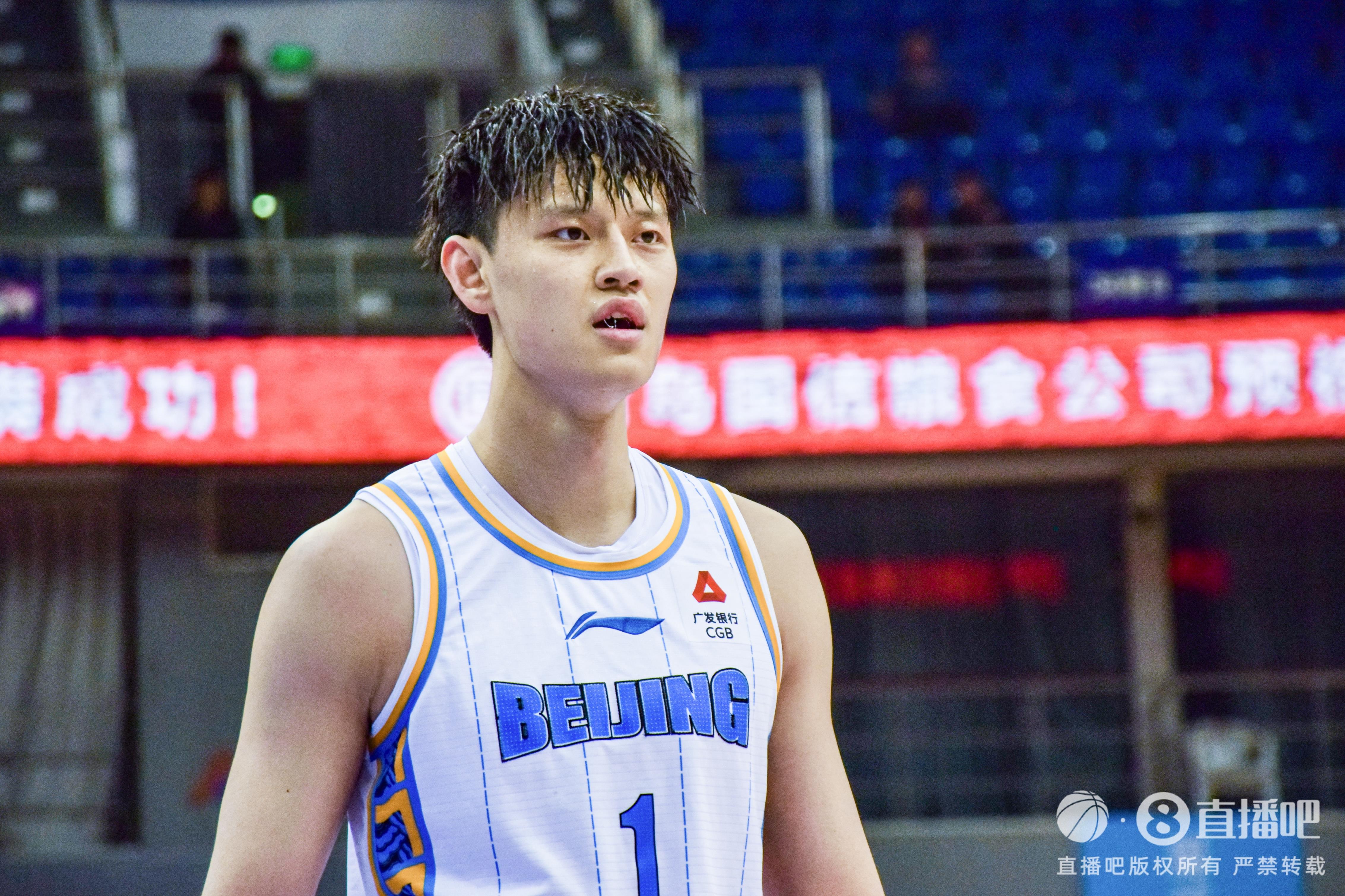 7次大帽相当炸裂!曾凡博替补砍16分7板7帽 大帽绝杀辽宁! 7次大帽相当炸裂!曾凡博替补砍16分7板7帽 大帽绝杀辽宁!