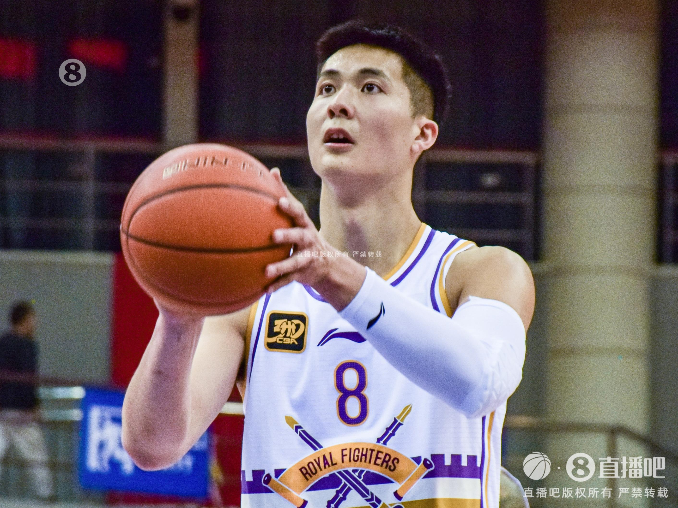 拼尽全力!朱松玮11中9拿到22分4板6助 三分6中4 拼尽全力!朱松玮11中9拿到22分4板6助 三分6中4